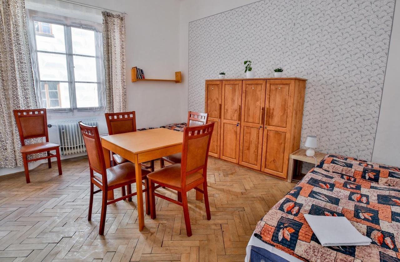 Rodinný hostel Stárkův dům Tábor Esterno foto